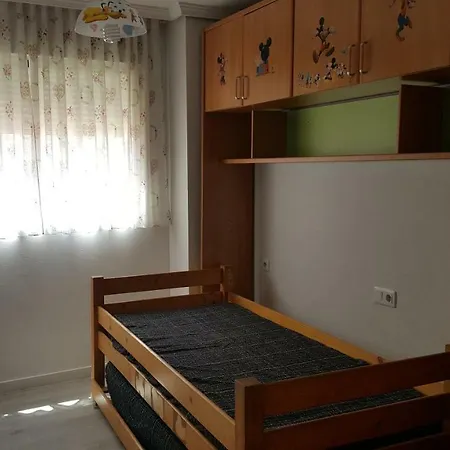 Apartamento En Bioparc Y Hospital General Lägenhet